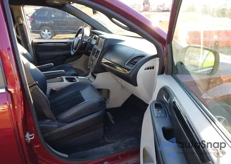 2016 Dodge Grand Caravan Sxt z USA, uszkodzony, nr VIN 2C4RDGCG1GR392595